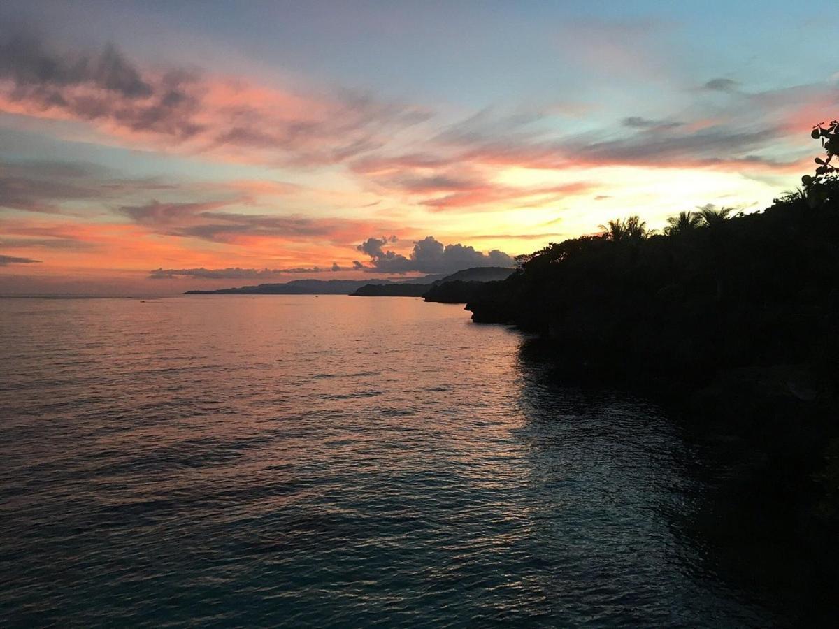 Anda Poseidon'S Beach Resort Bagian luar foto